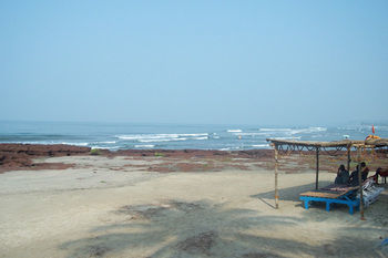 Sea View Resort Morjim Exterior foto